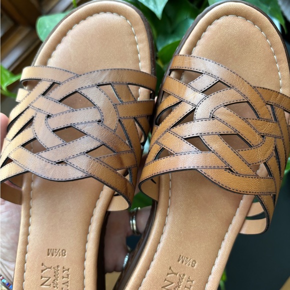 Easy Street Edda Tuscany Women's Wedge Slide Sandals Made In Italy Size 8.5 NEW - Picture 3 of 5